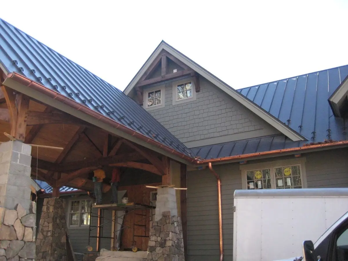 Craftsman Roofing team delivering quality roofing work in Saint Leo